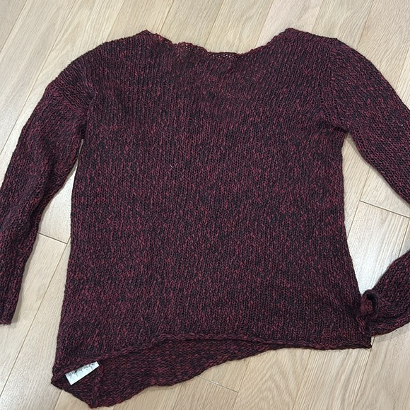 Aritzia Knit Sweater. Size Small - Picture 4 of 5
